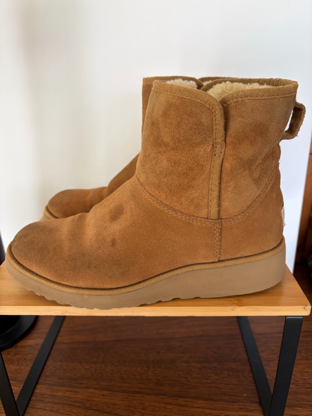 UGG Women’s Sz 7 Kristin Classic Suede Ankle Boots - Chestnut